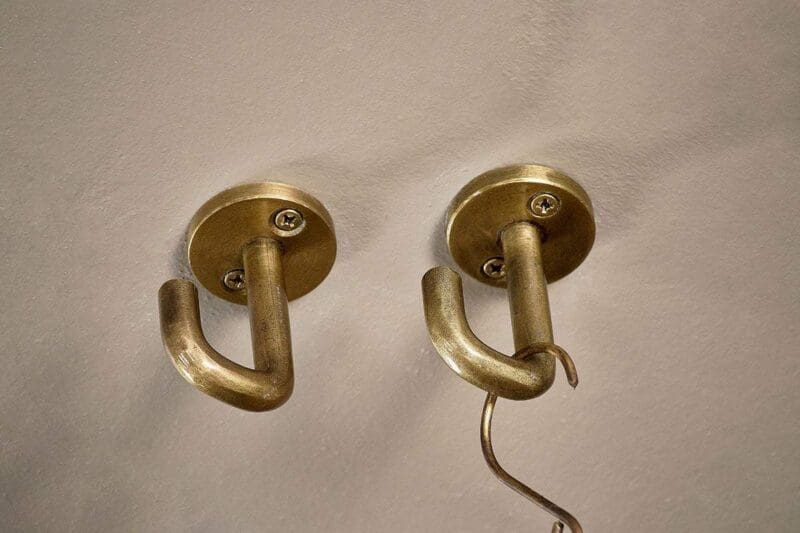 nkuku aniko iron ceiling hook brass set of 2 5055672407850 29557403648176