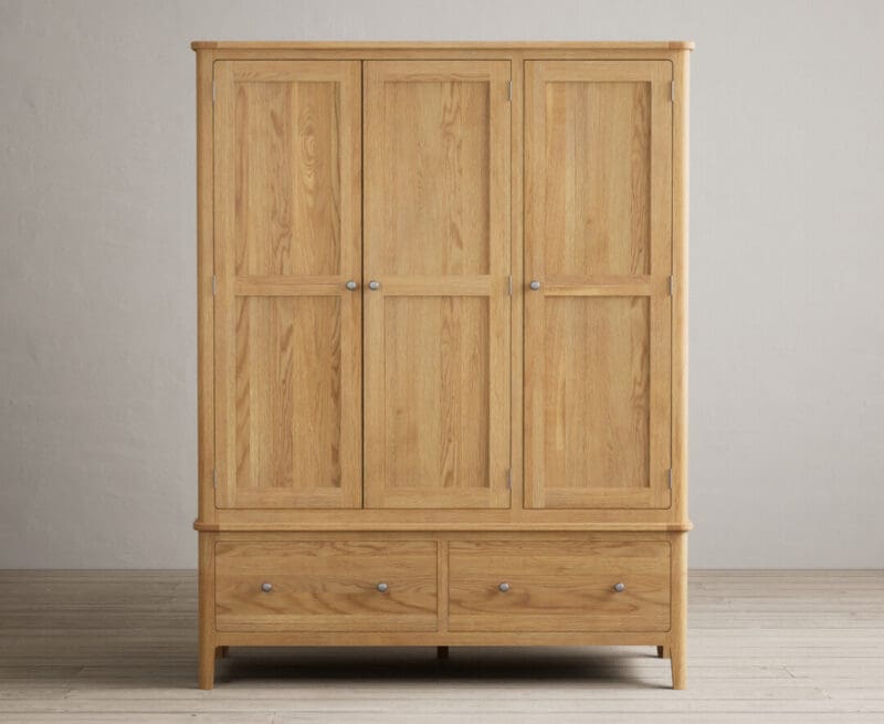 lox021 loxtonoak triplewardrobe fhl 05 satinsilver a